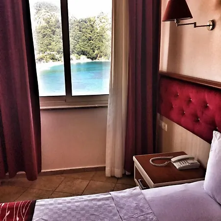 Calipso Beach Hotel 4*